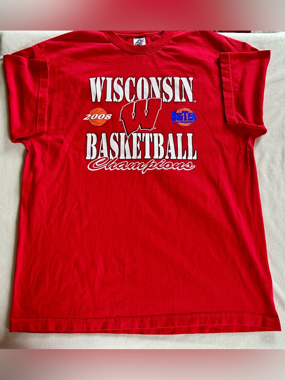 Wisconsin Badgers Vintage Basketball Champions 2008 Red T-Shirt Sz XL EUC